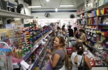 Comércio prevê queda nas vendas de material escolar