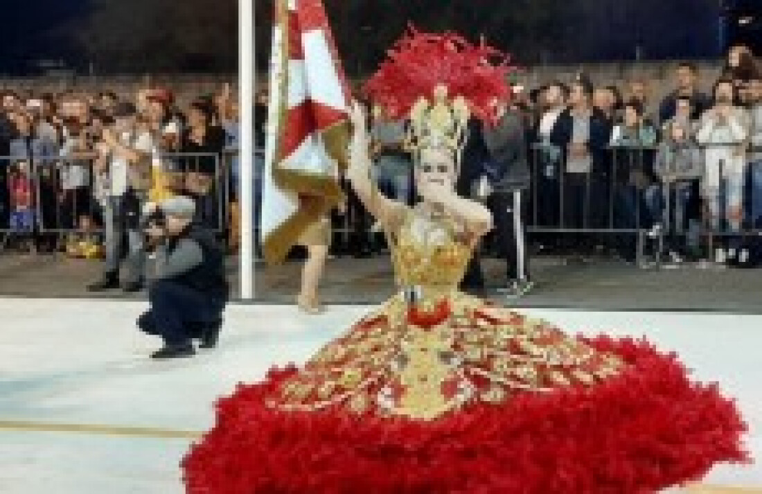 Sem repasses, escolas de samba driblam dificuldade financeira