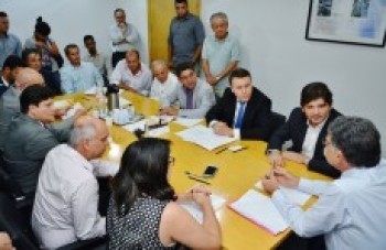 DAEE anuncia novas etapas do desassoreamento do rio Tietê