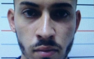Suspeito é identificado pela polícia