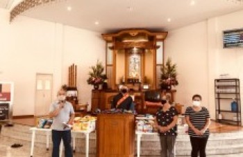 Celebração de budistas reúne rituais festivos em dezembro