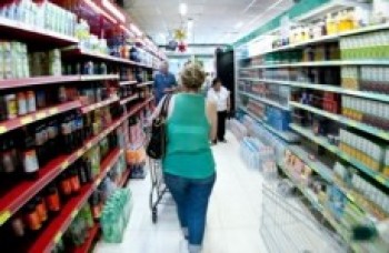 Inflação pode terminar este ano abaixo da meta de 4,5%