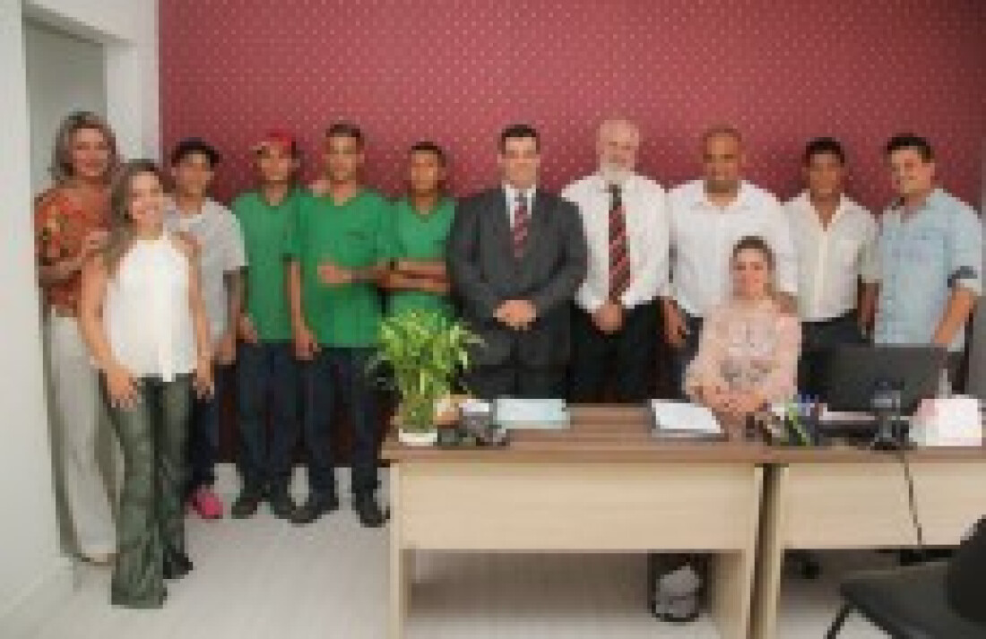 Projeto ajuda ex-detentos a conquistar vaga no mercado