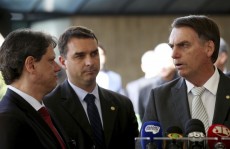 'O fato é grave, mas não há provas' diz Aras