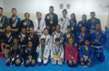 Garotada da equipe Marangoni se destaca no Circuito Paulista: