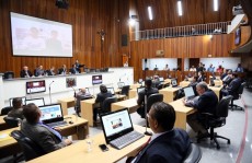 Vereadores aprovam projeto de reajuste para servidores