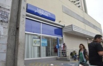 Aposentado tem cartões roubados