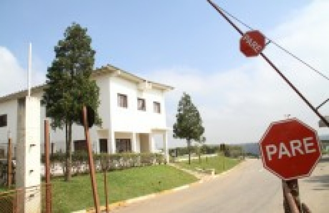 Vereador denuncia enterro de animais no Canil de Suzano