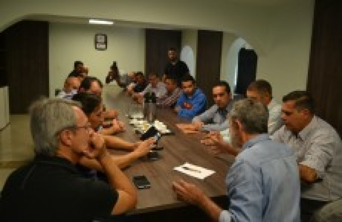 Zé Biruta legaliza trabalho dos vendedores informais