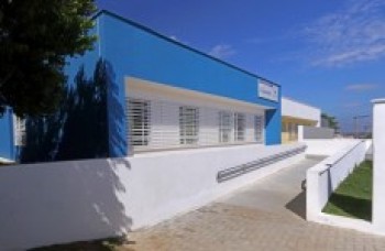 Marcus Melo visita escola após reforma de R$ 2,4 mi