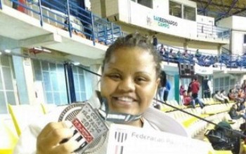 Chiao medalha com direito a 'tri'