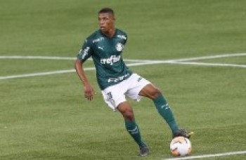 Palmeiras recebe o Delfín para confirmar classificação