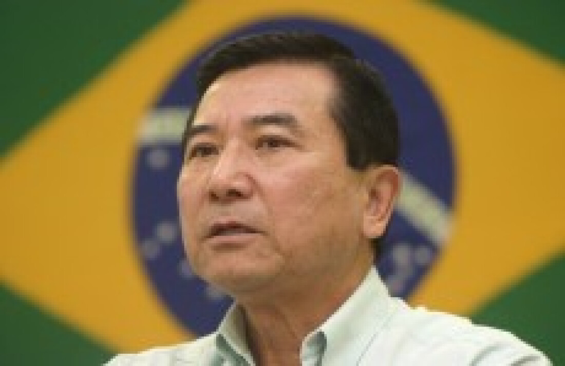 Em agosto, Abe já se preocupava com brigas políticas