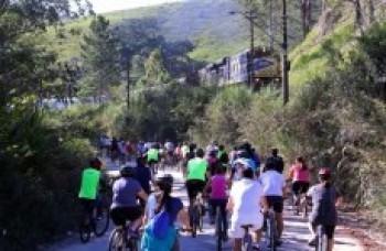 Passeio Ciclístico rumo a Sabaúna reúne 120 pessoas