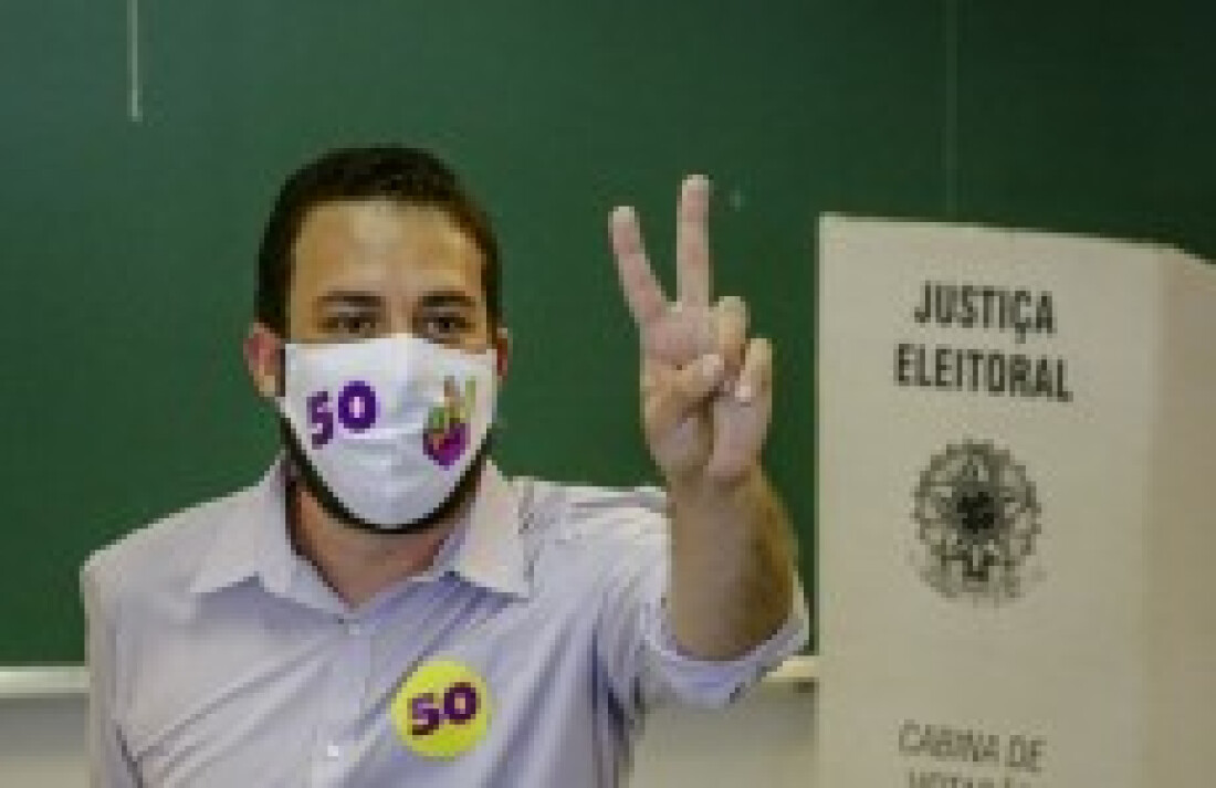 Covas tem 48% e Boulos 32% das intenções de voto