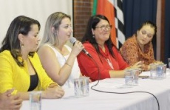 Aula de Promotoras Legais recebem cem mulheres