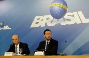 Governo propõe aumentar o salário mínimo para R$ 979