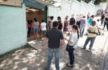Manhã tranquila e tarde agitada nas seções eleitorais