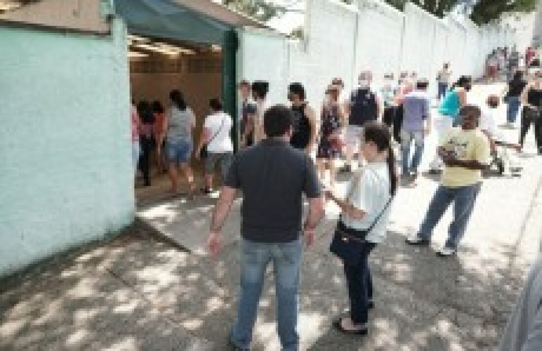 Manhã tranquila e tarde agitada nas seções eleitorais