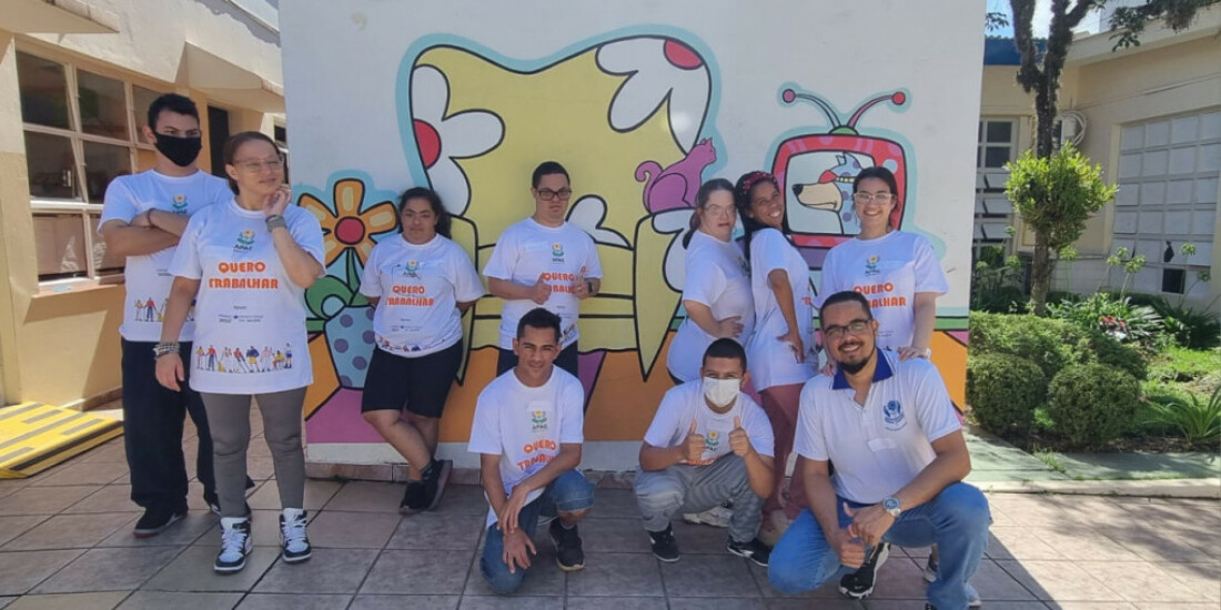 Projeto prepara o jovem para o mundo do trabalho