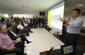 Mogi lança campanha de trânsito