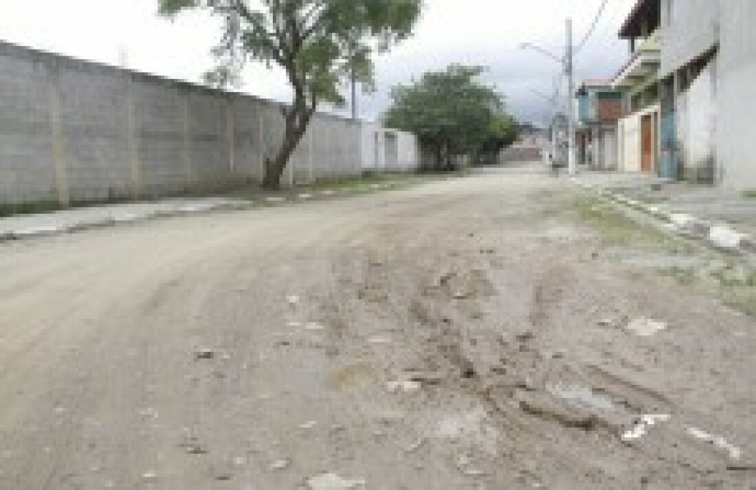 Obras do piscinão de Poá gera transtornos para os vizinhos