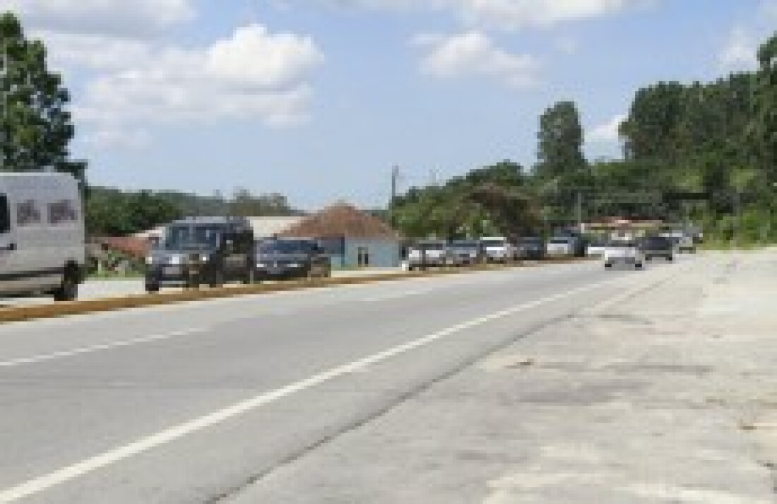 Mais de 127 mil veículos vão pegar as estradas no feriado
