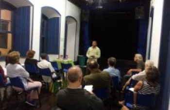 Entremeio Literário realiza mais um encontro nesta terça-feira