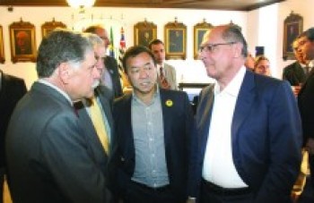 Alckmin autoriza limpeza do Tietê e do Taiaçupeba Mirim