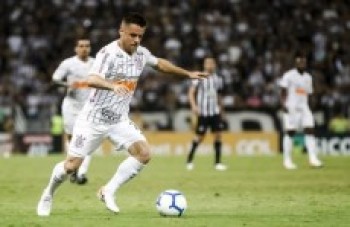Corinthians encara o América em Minas