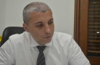 Pai é preso suspeito de estuprar a própria filha