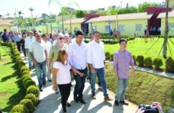 Vila Dignidade: assistência diária da Prefeitura a idosos