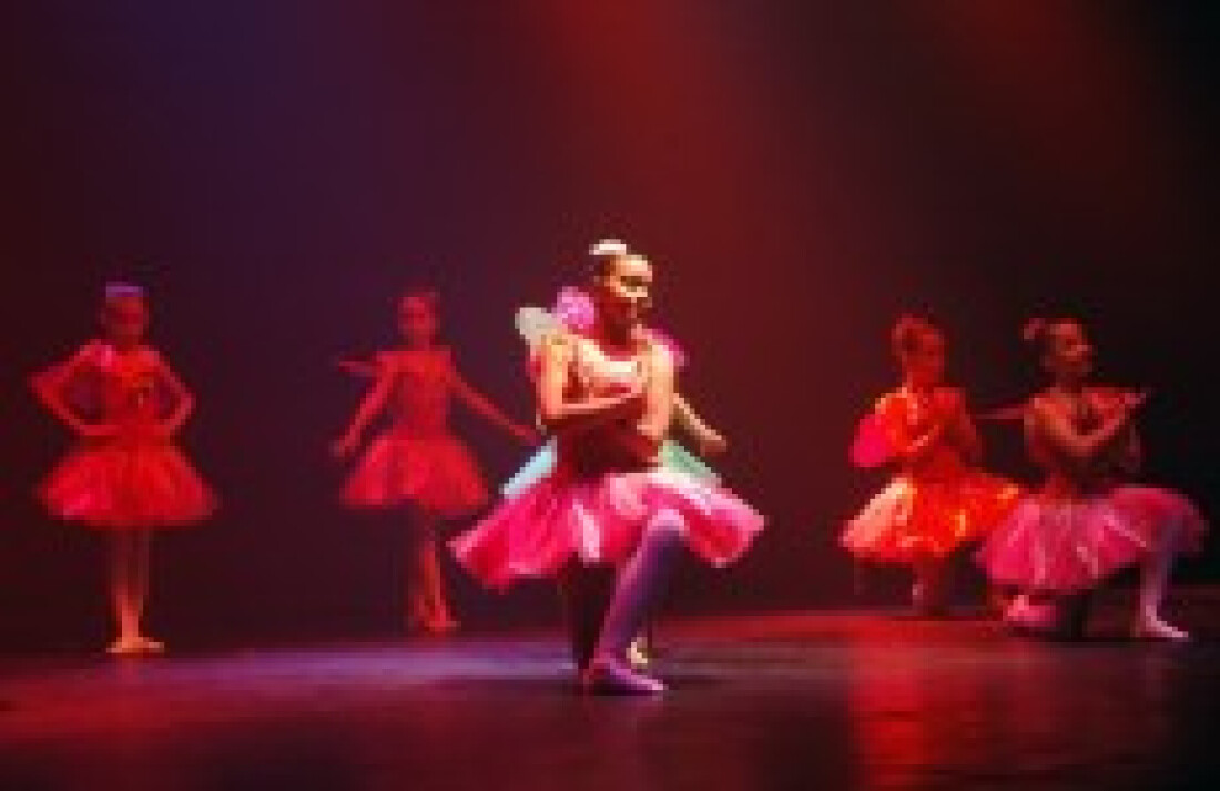 Apresentação celebra Dia da Dança
