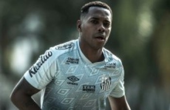 Robinho nega acusação