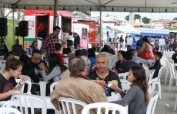 Food Truck atrai grande público