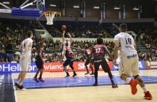 Mogi/Helbor atropela Vitória