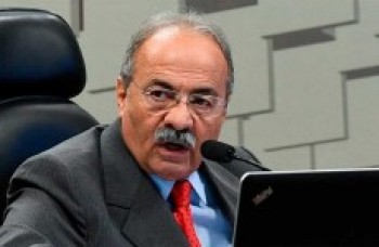 Senador diz que vai esclarecer os fatos