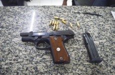 PM apreende armas em Suzano e Mogi
