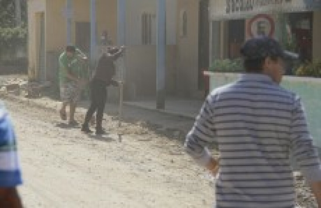 Estradas de Palmeiras estão abandonadas e esburacadas