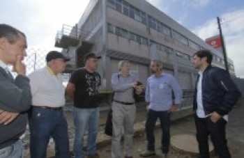 Esboço de passarela deve ser entregue em menos de 30 dias