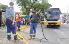 Prefeitura inicia manutenção no centro