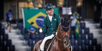 Hipismo paralímpico: Rodolpho Riskalla é prata em competição no Catar