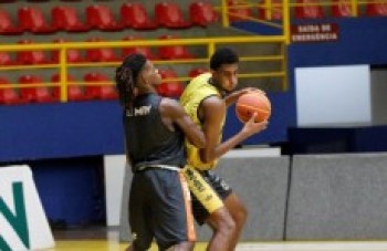 Mogi Basquete enfreta hoje a Liga Sorocabana