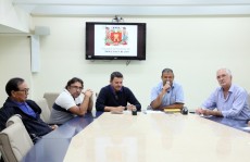 CEV do Lixo é instalada e vai buscar solução para despejo