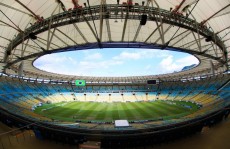 Brasil ainda discute a volta de torcedores