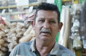 Postos volantes atraem público para a campanha