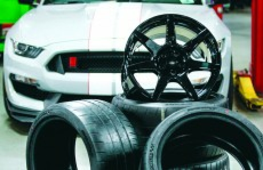 Mustang é o 1º a usar Fibra de carbono