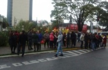 Greve dos servidores termina e categoria aceita o reajuste