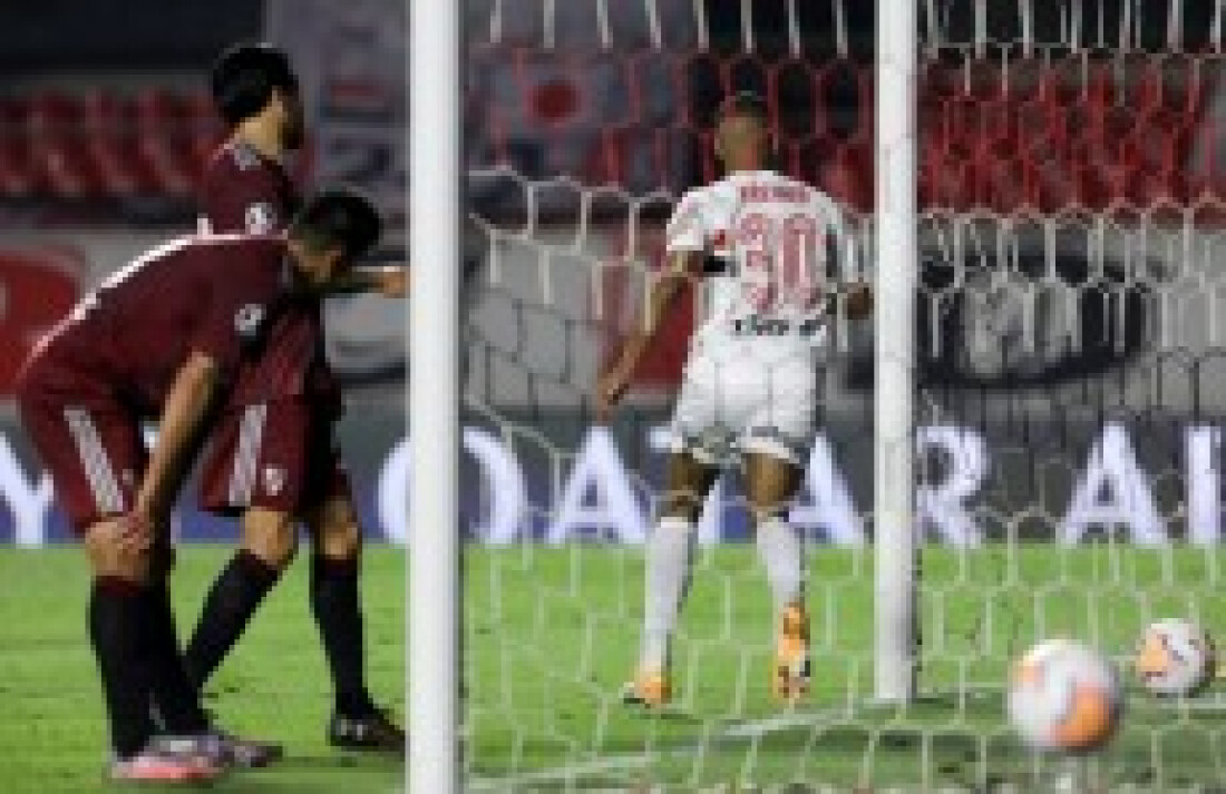 São Paulo só empata com o River Plate no Morumbi