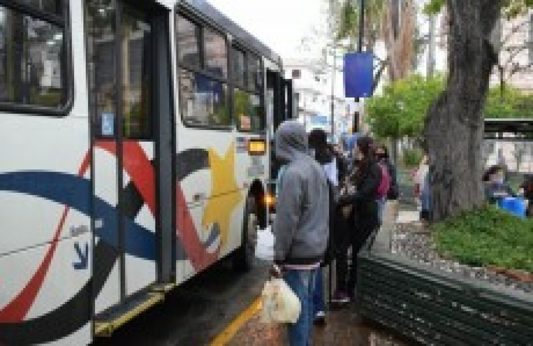 Estudantes podem pedir desbloqueio do passe escolar